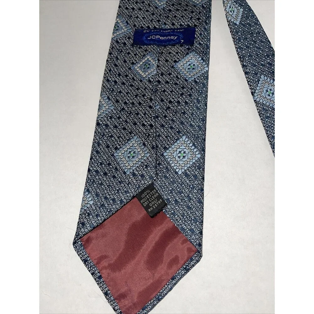 Vintage 1970s JC Penney Men's Blue Tie Texturized Polyester 56